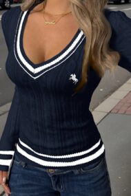 Color Block Striped Deep V Slim Sweater - Image 9