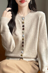 Color Button Solid Velvet Cardigan - Image 6