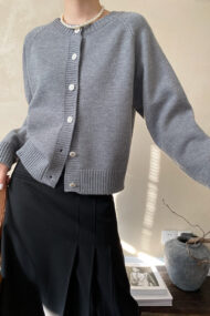 Jade Button Raglan Cardigan - Image 16